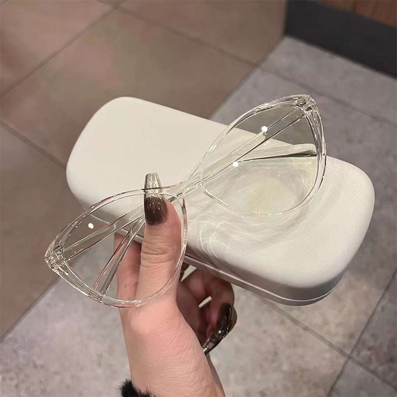 Internet Celebrity Hit Cat-Eye Glasses Ultra-Light Hot Girl TR Frame Female Plain Frame Anti-Blue Light Glasses Can Be Matched With Degrees 7212