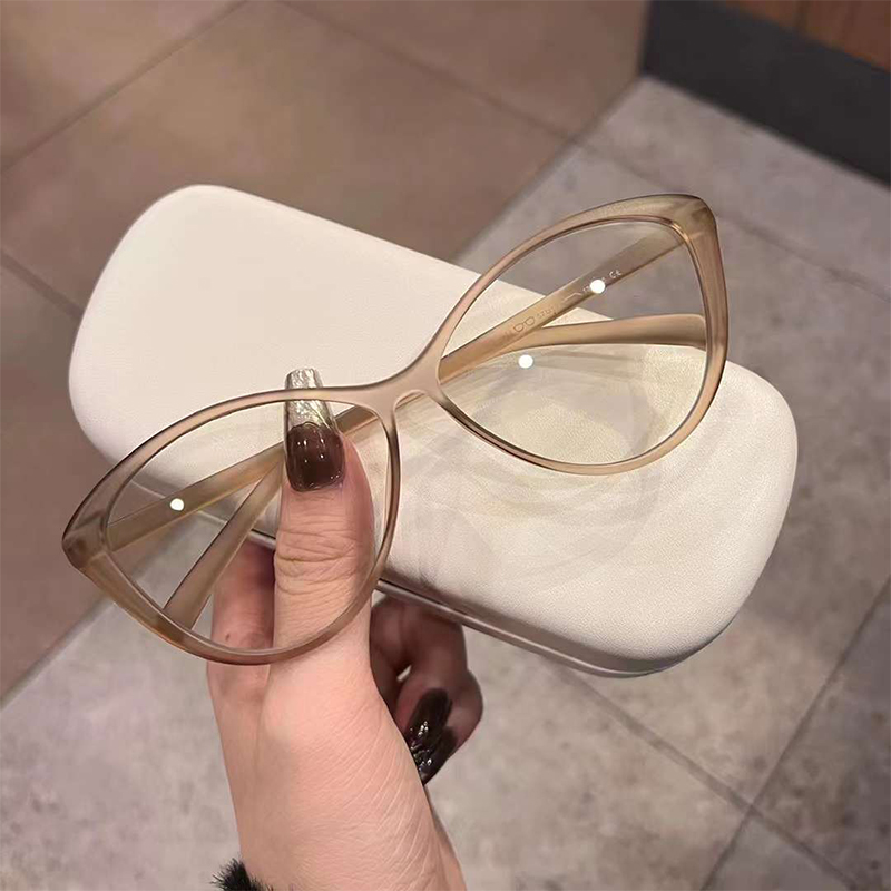 Internet Celebrity Hit Cat-Eye Glasses Ultra-Light Hot Girl TR Frame Female Plain Frame Anti-Blue Light Glasses Can Be Matched With Degrees 7212