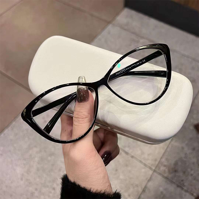 Internet Celebrity Hit Cat-Eye Glasses Ultra-Light Hot Girl TR Frame Female Plain Frame Anti-Blue Light Glasses Can Be Matched With Degrees 7212