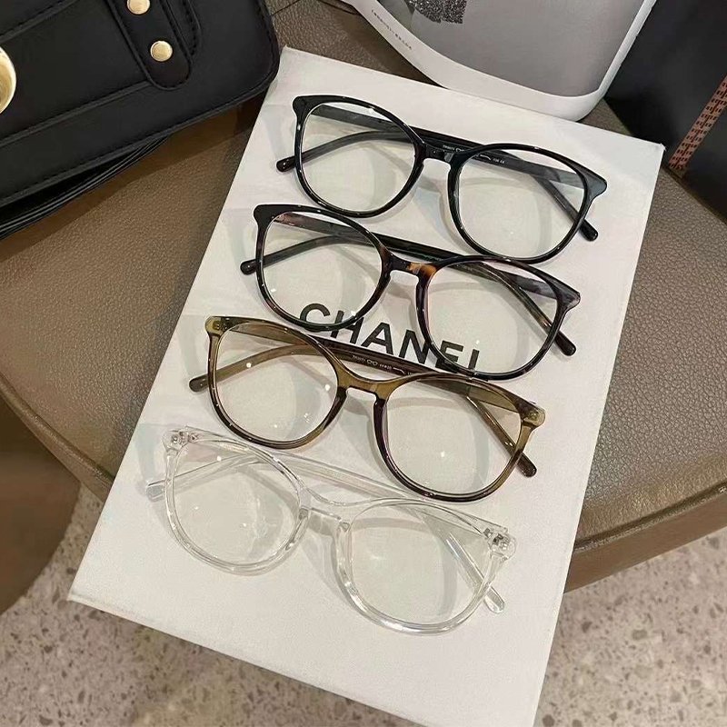 Xiao Xiangfeng Black Frame Glasses Female Net Red Makeup Artifact Can Be Matched With Degree Ultra-Light Small Face Oval Cat Eye Frame 9071