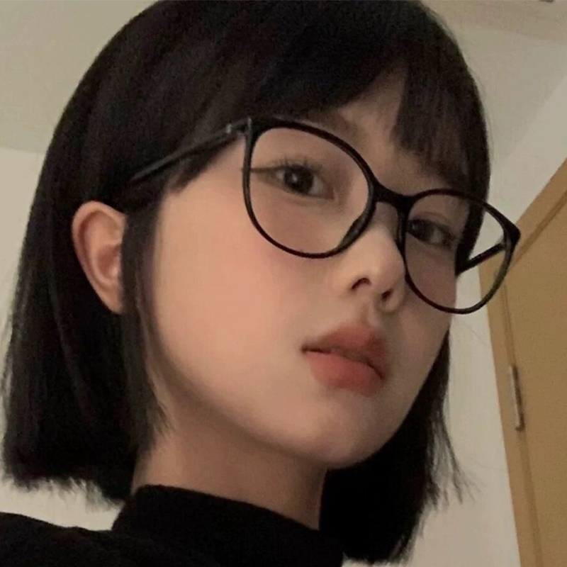 Xiao Xiangfeng Black Frame Glasses Female Net Red Makeup Artifact Can Be Matched With Degree Ultra-Light Small Face Oval Cat Eye Frame 9071